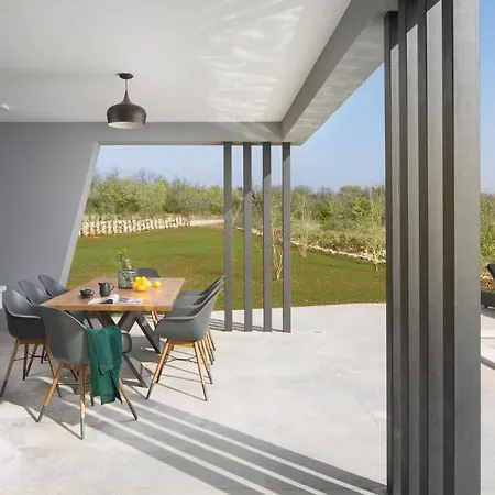 Villa Infinity